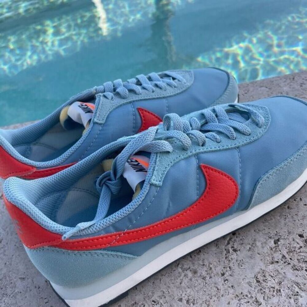 NIKE WAFFLE TRAINER 2 'WORN BLUE TEAM ORANGE